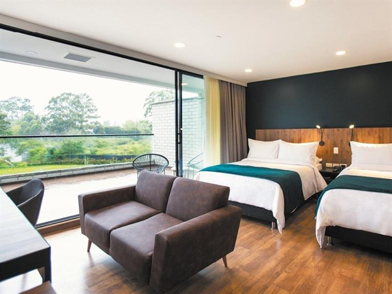 Lagoon 5*
